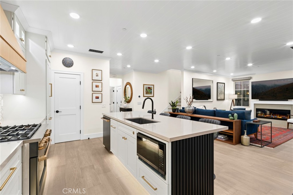 29 Lupari, Irvine CA 92618 - photo 20