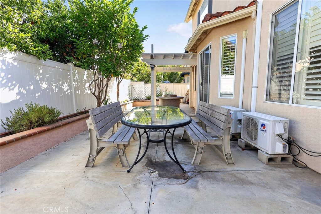 29 Pembroke, Irvine CA 92618 - photo 4