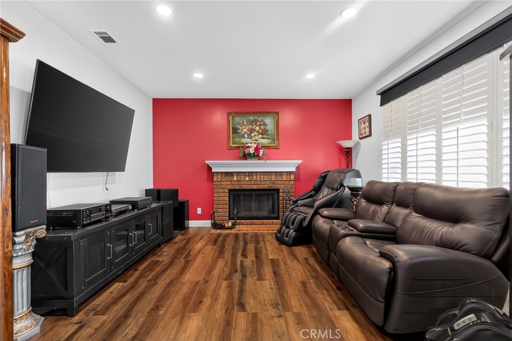 29 Pembroke, Irvine CA 92618 - photo 13