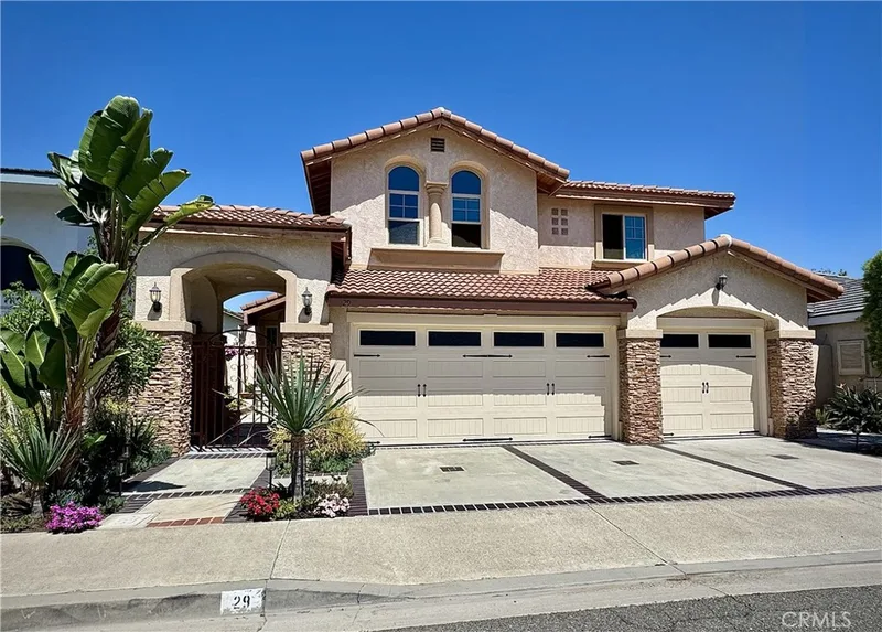 29 Sandstone, Irvine, CA 92604