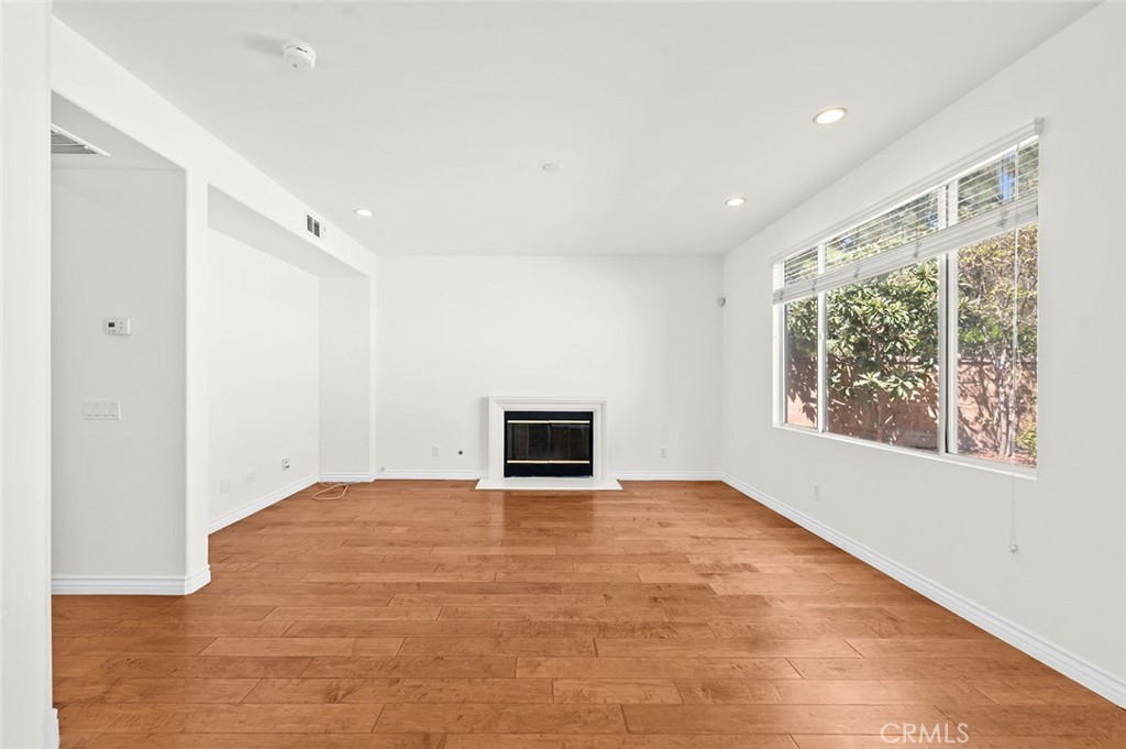 29 Washington, Irvine CA 92606 - photo 5