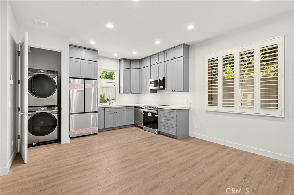 29 Washington, Irvine CA 92606 - photo 18