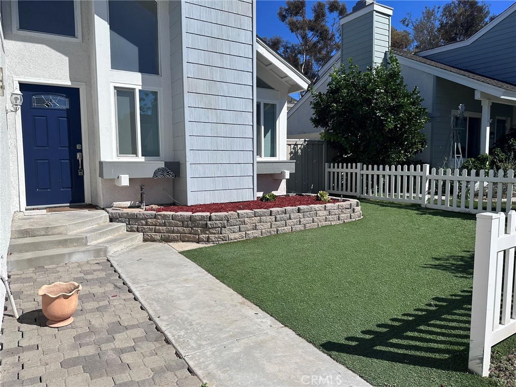 29 Wintermist, Irvine CA 92614 - photo 2