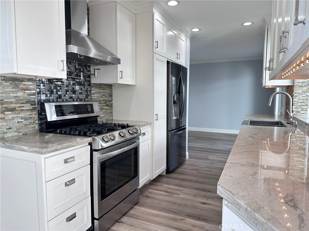 29 Wintermist, Irvine CA 92614 - photo 6