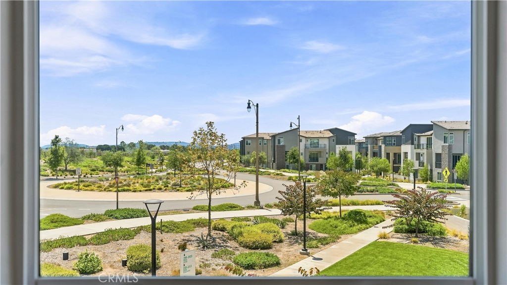 291 Lynx, Irvine CA 92618 - photo 33