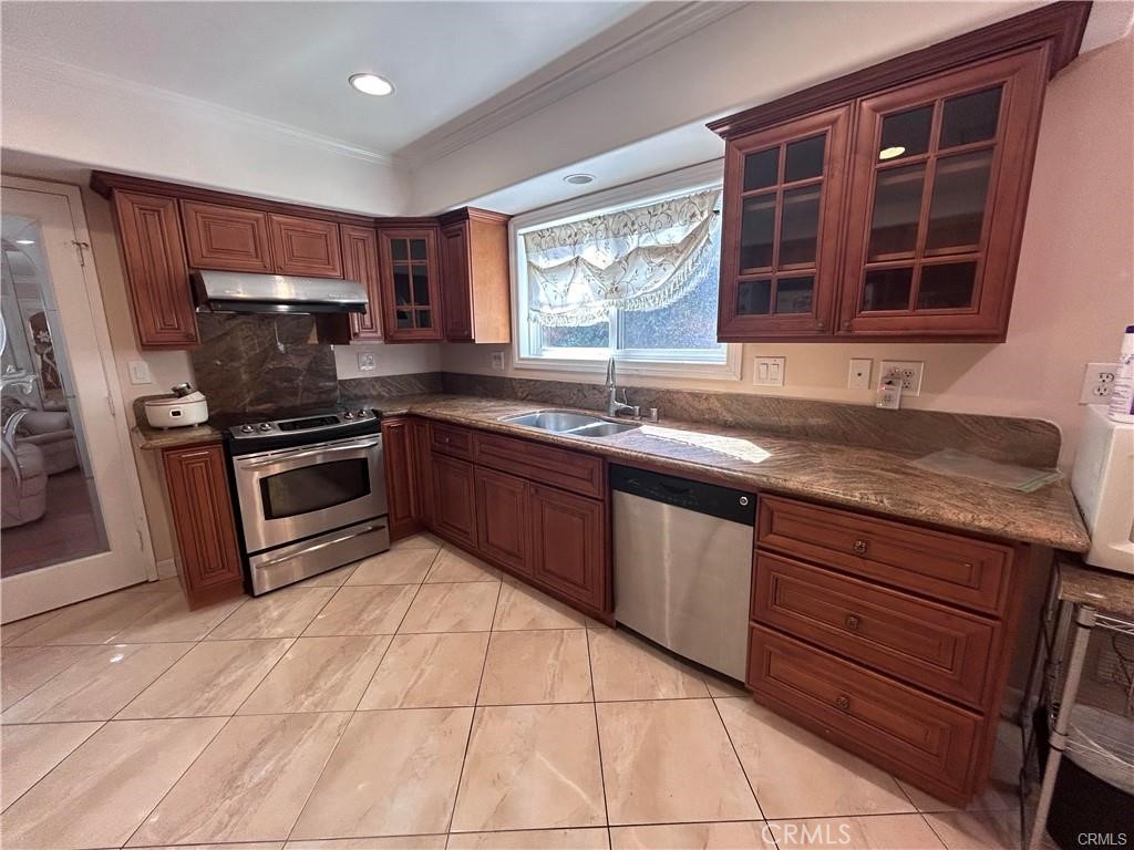 3 Angell, Irvine CA 92612 - photo 7