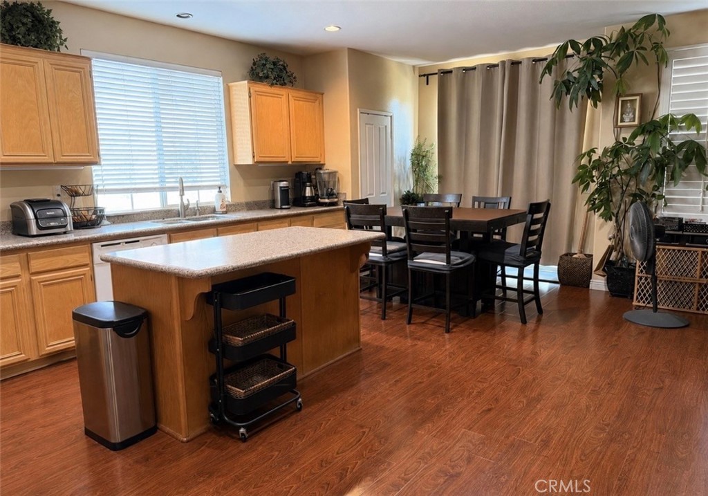 3 WASHINGTON, Irvine CA 92606 - photo 4