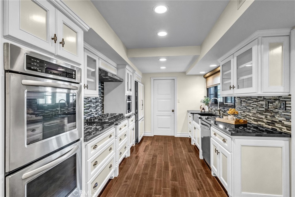 3 Whitewood, Irvine CA 92612 - photo 11