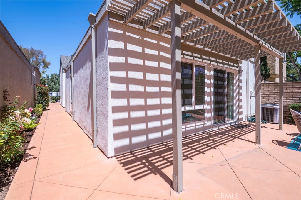 3 Willow Tree Lane, Irvine CA 92612 - photo 33