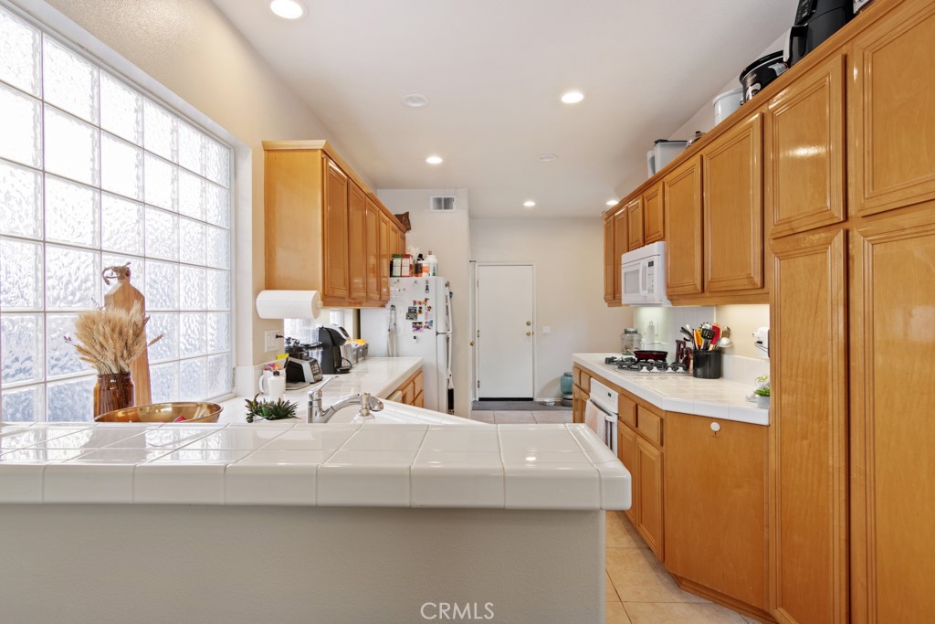 30 Altezza, Irvine CA 92606 - photo 10