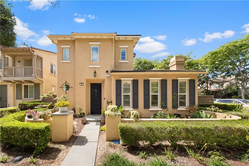30 Bombay, Irvine, CA 92620