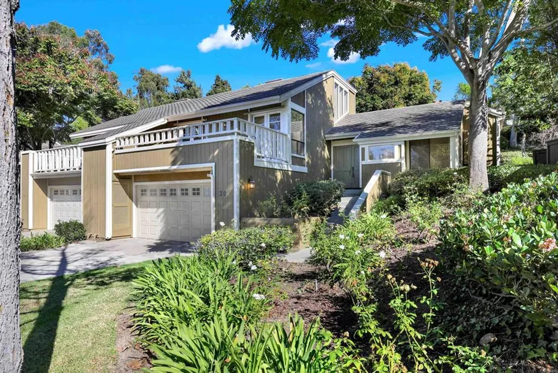 30 Rainbow Falls 17, Irvine, CA 92603