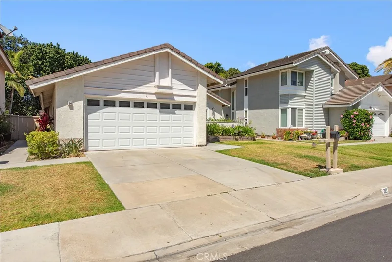 30 Shooting Star, Irvine, CA 92604