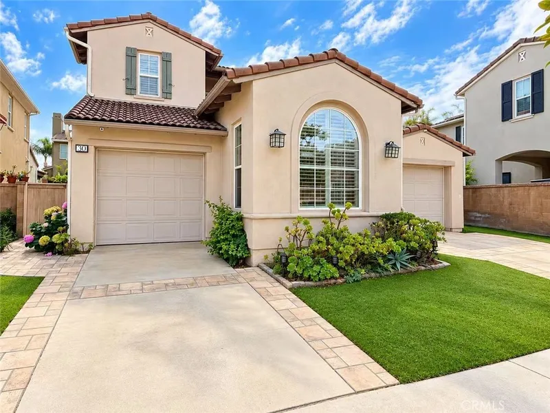 30 Sutton, Irvine