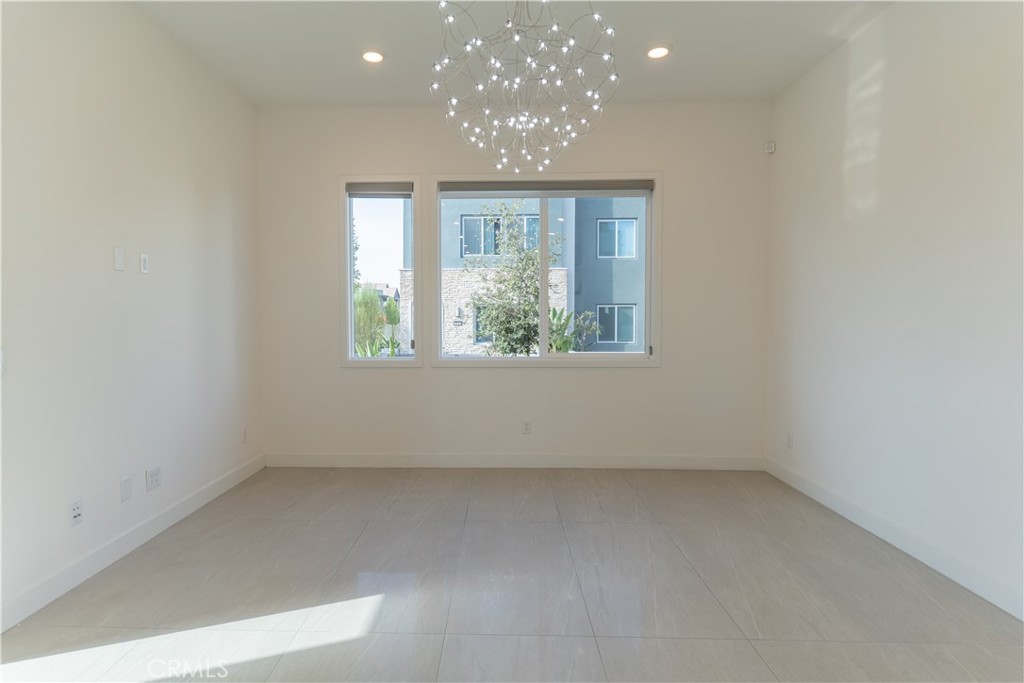 301 Baluster, Irvine CA 92618 - photo 5