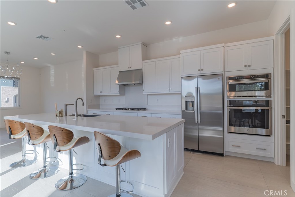 301 Baluster, Irvine CA 92618 - photo 6