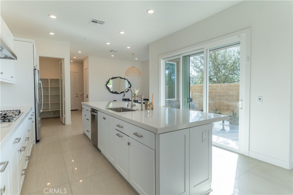 301 Baluster, Irvine CA 92618 - photo 7