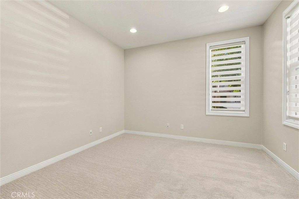 interior of the office - 301 Tall Oak, Irvine CA 92603 - photo 9