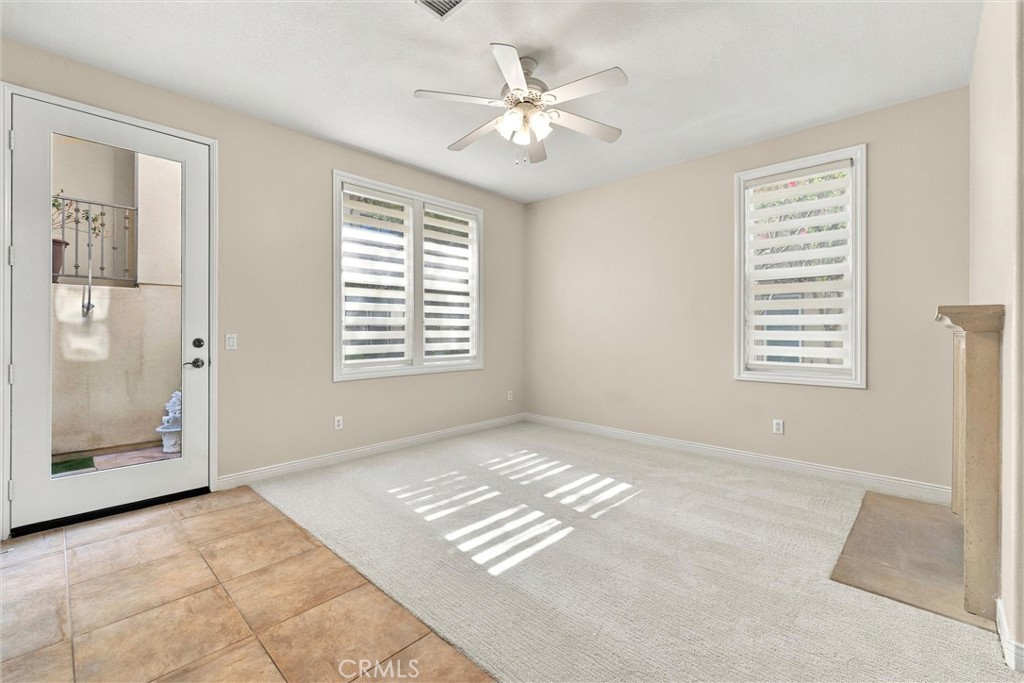 family/dining room opens to kitchen - 301 Tall Oak, Irvine CA 92603 - photo 12