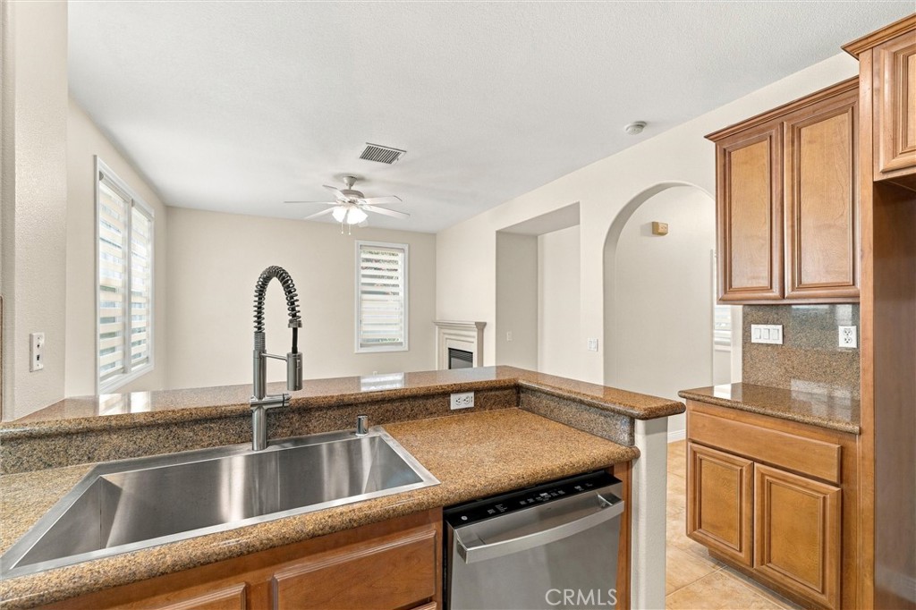 newly installed kitchen sink - 301 Tall Oak, Irvine CA 92603 - photo 16