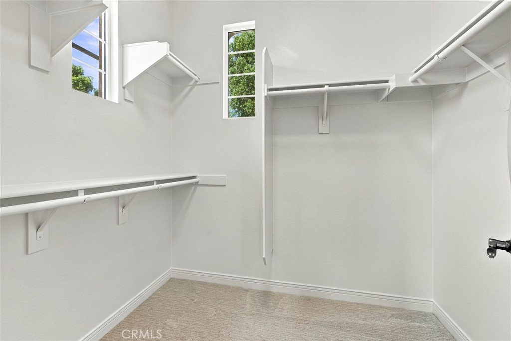 walk-in closet photo - 301 Tall Oak, Irvine CA 92603 - photo 28