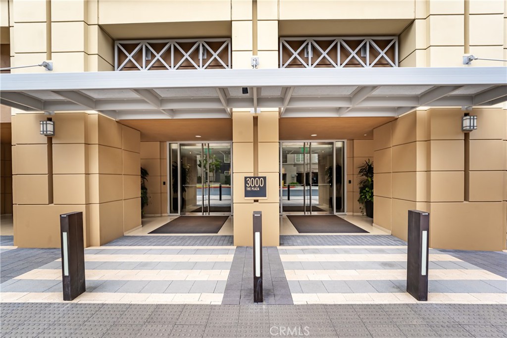 24 Hour Concierge and on-site management - 3043 Scholarship, Irvine CA 92612 - photo 3