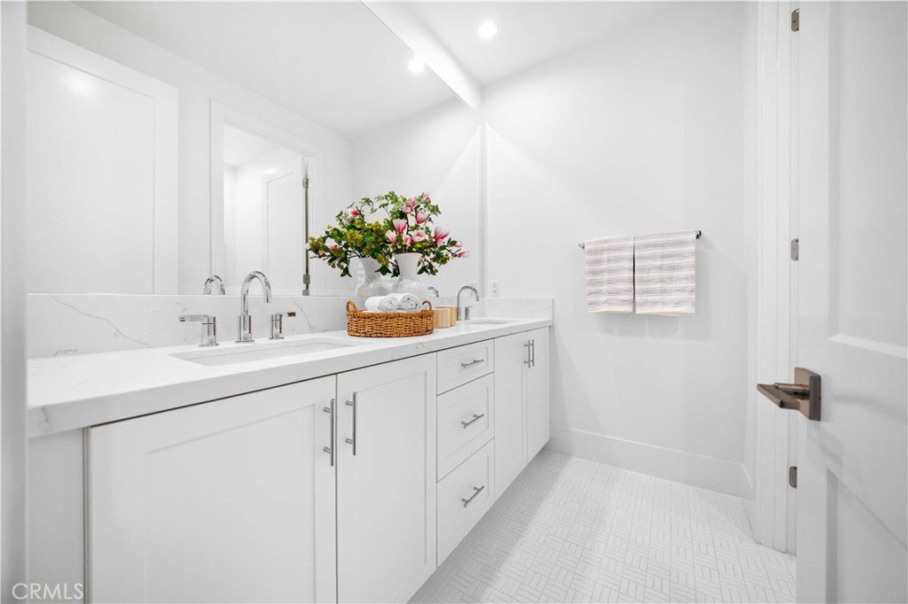 307 Brimwood, Irvine CA 92618 - photo 23