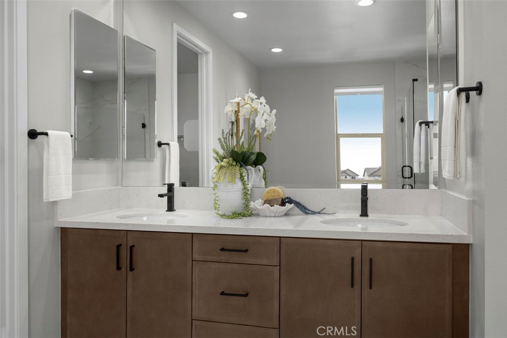 309 Pluto, Irvine CA 92618 - photo 15