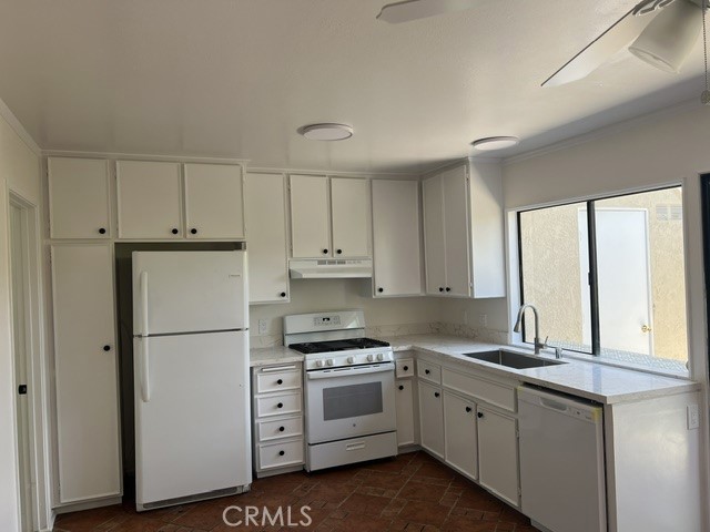 31 Meadowgrass, Irvine CA 92604 - photo 3