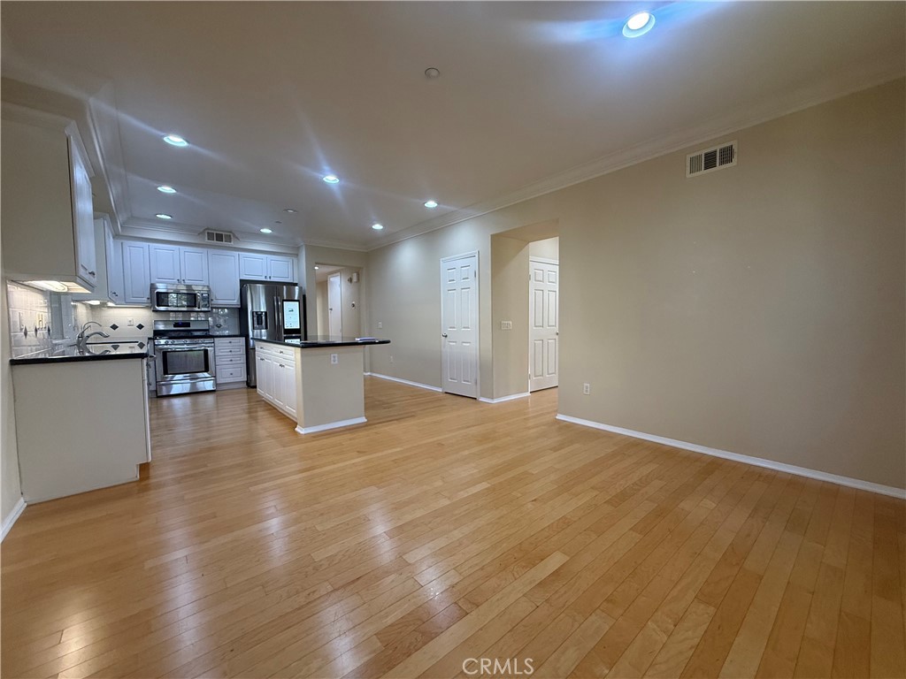 31 Regal, Irvine CA 92620 - photo 2