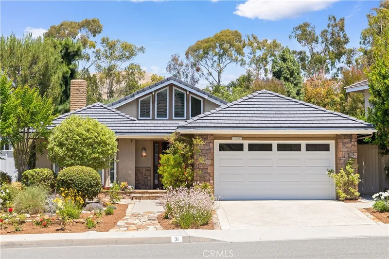 31 Sycamore, Irvine, CA 92603