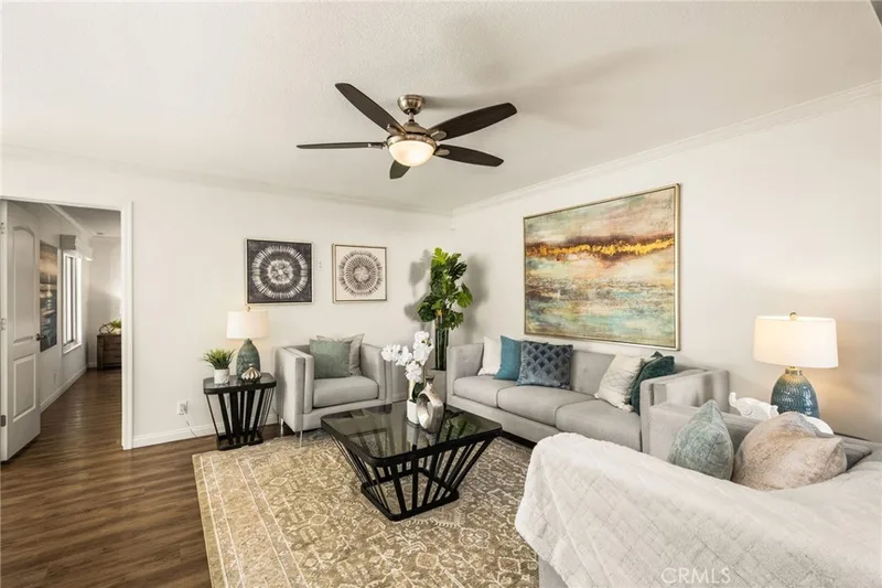 31 Tangerine, Irvine, CA 92618 31 Tangerine, Irvine, CA 92618