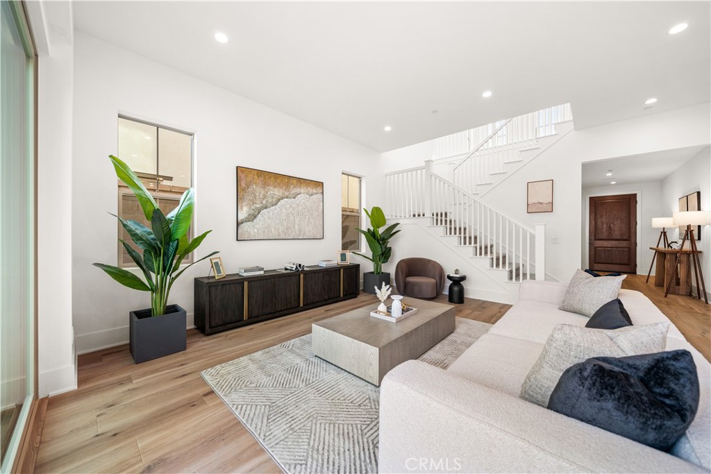 312 Brimwood, Irvine CA 92618 - photo 4