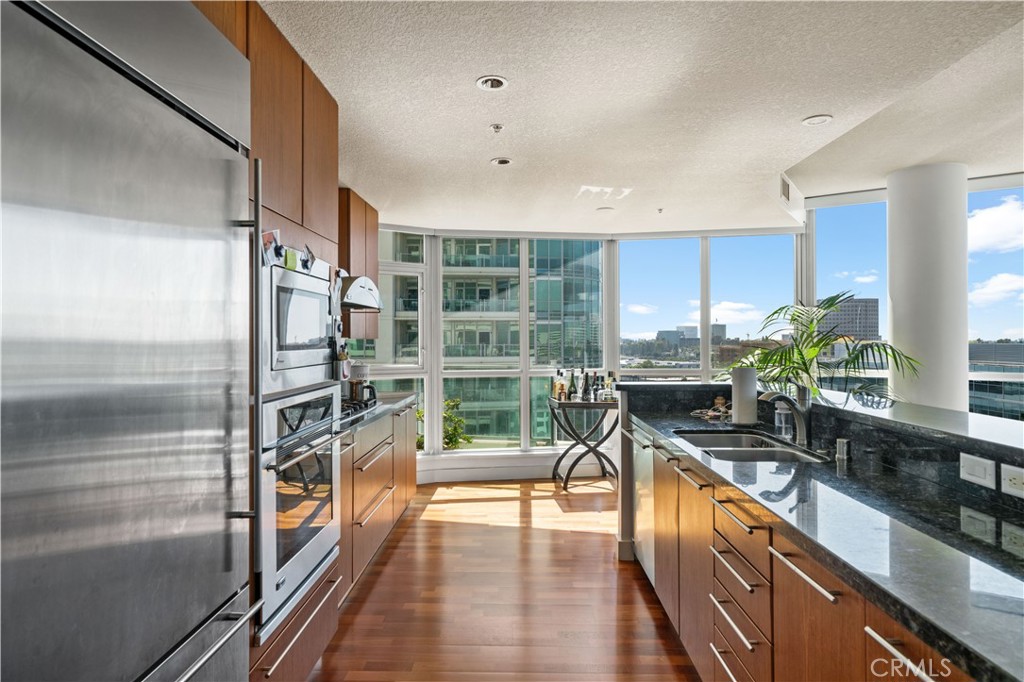 3141 Michelson Drive 1108, Irvine CA 92612 - photo 8