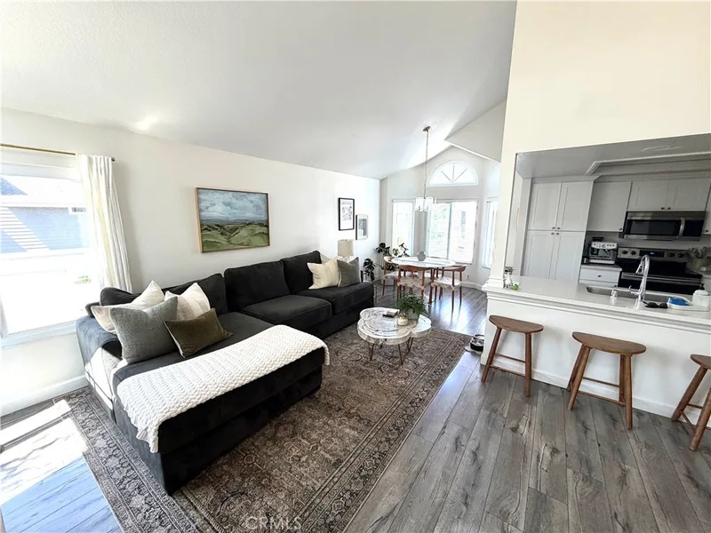 317 Huntington, Irvine, CA 92620