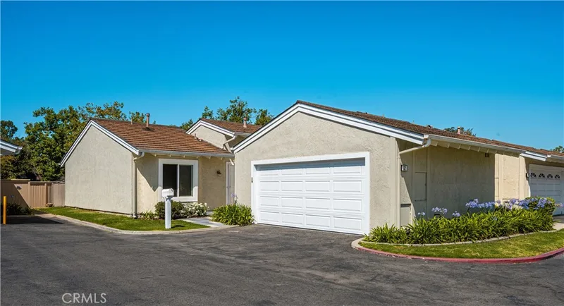 32 Acorn 15, Irvine, CA 92604