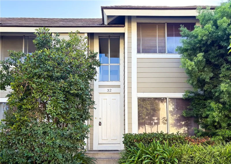 32 Kazan 18, Irvine, CA 92604