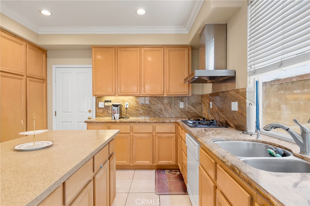 32 Laurelwood, Irvine CA 92620 - photo 20