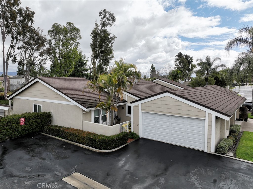 32 Lone Pine 41, Irvine CA 92604 - photo 1