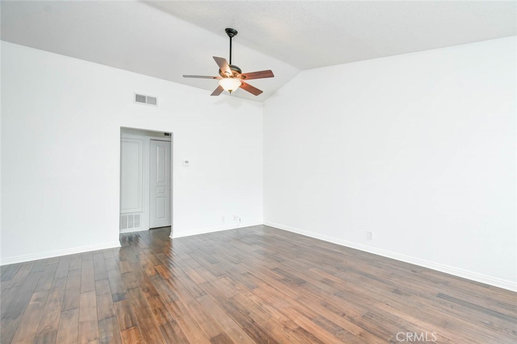 32 Remington, Irvine CA 92620 - photo 4