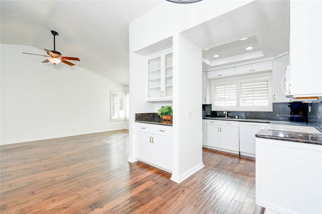 32 Remington, Irvine CA 92620 - photo 7