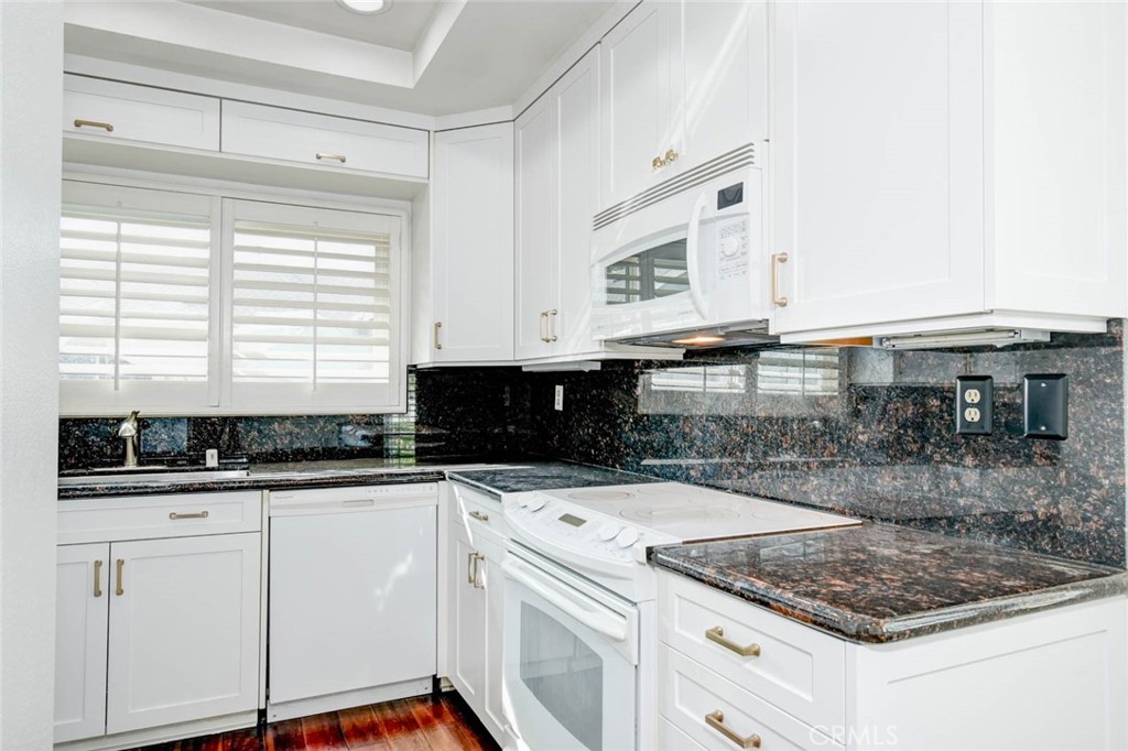 32 Remington, Irvine CA 92620 - photo 11