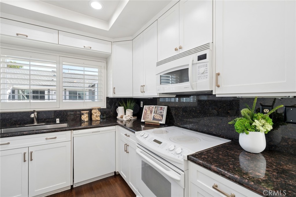 32 Remington, Irvine CA 92620 - photo 11