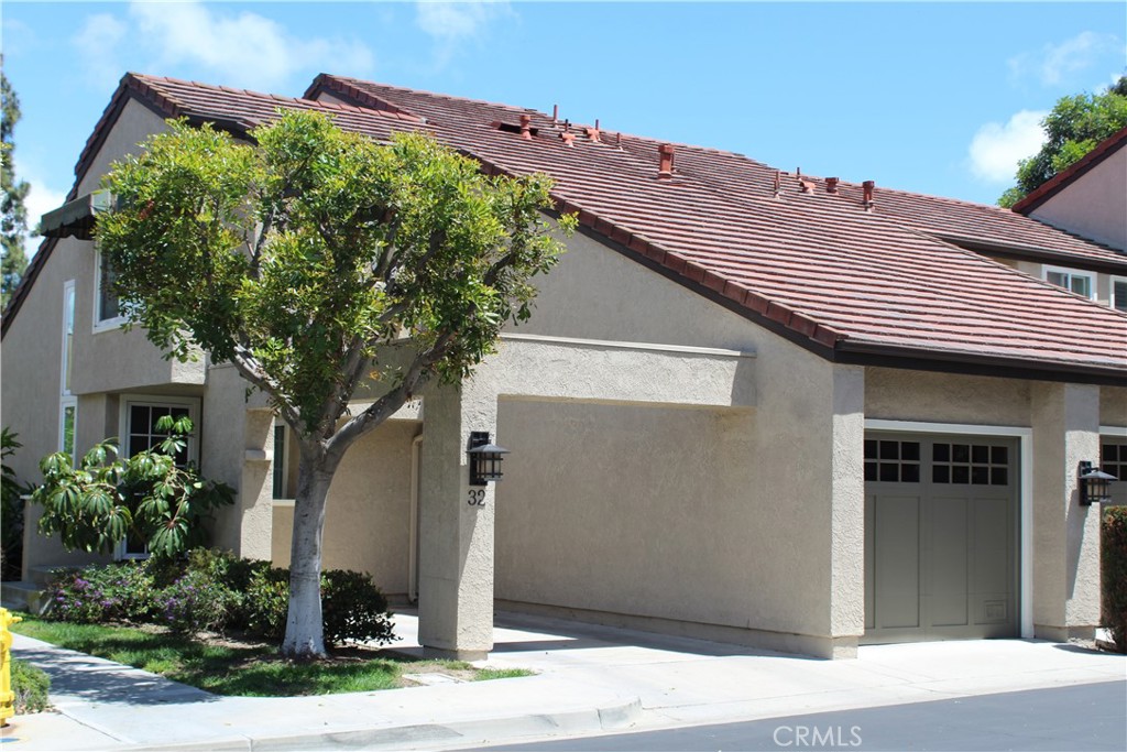 32 Stanford Court 16, Irvine CA 92612 - photo 1