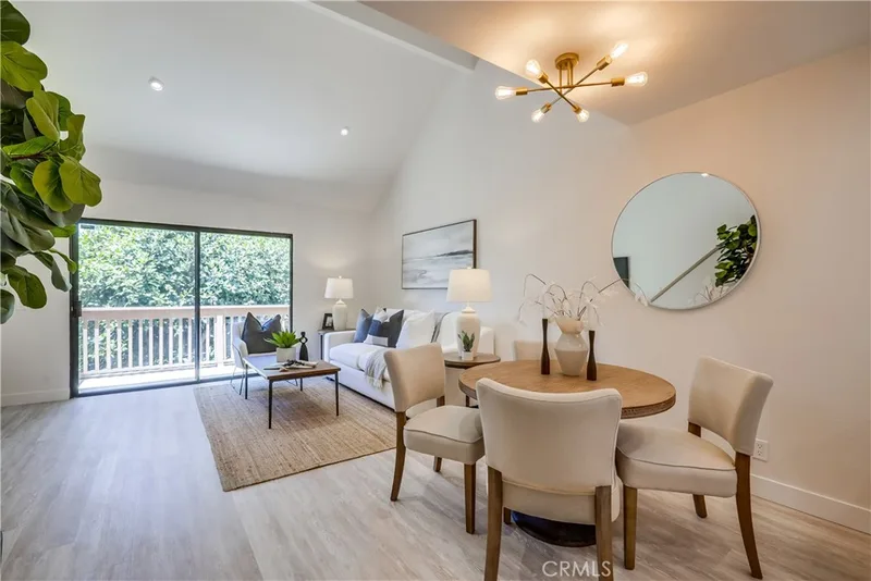 321 Orange Blossom 166, Irvine, CA 92618