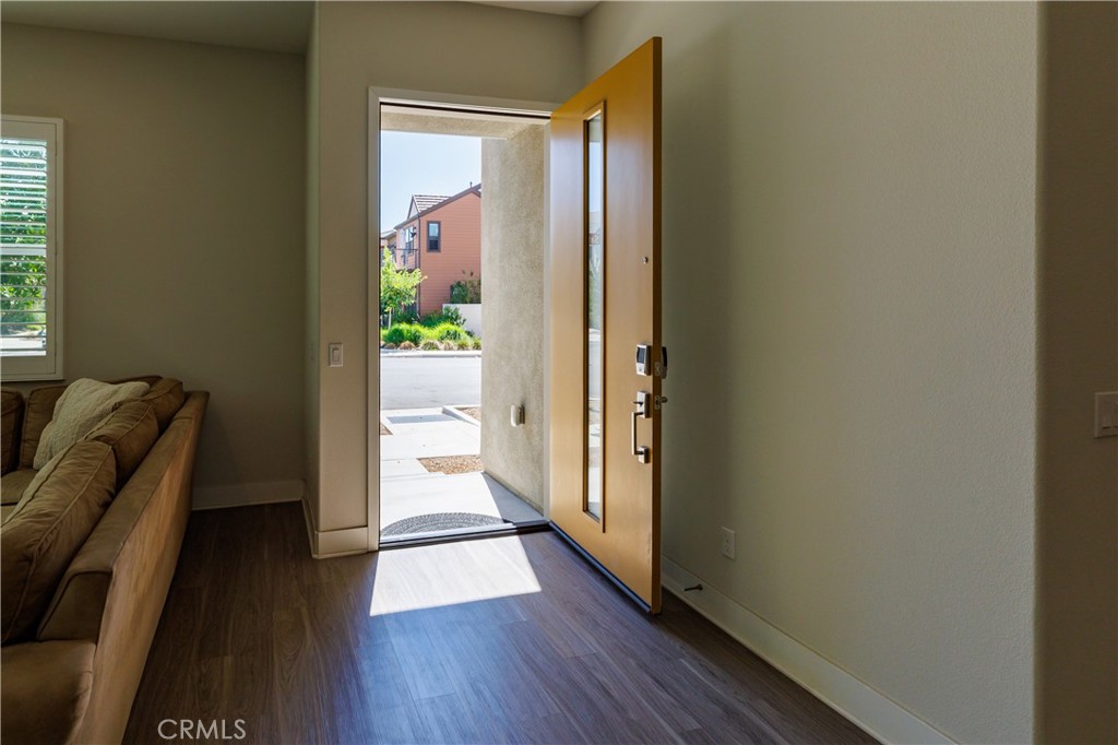 323 Sawbuck, Irvine CA 92618 - photo 4