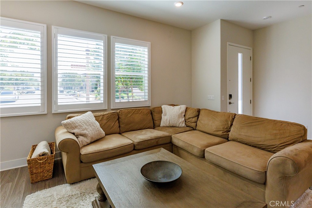 323 Sawbuck, Irvine CA 92618 - photo 5