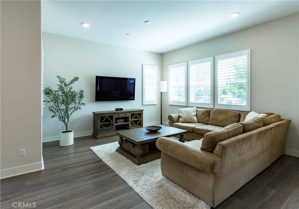 323 Sawbuck, Irvine CA 92618 - photo 8