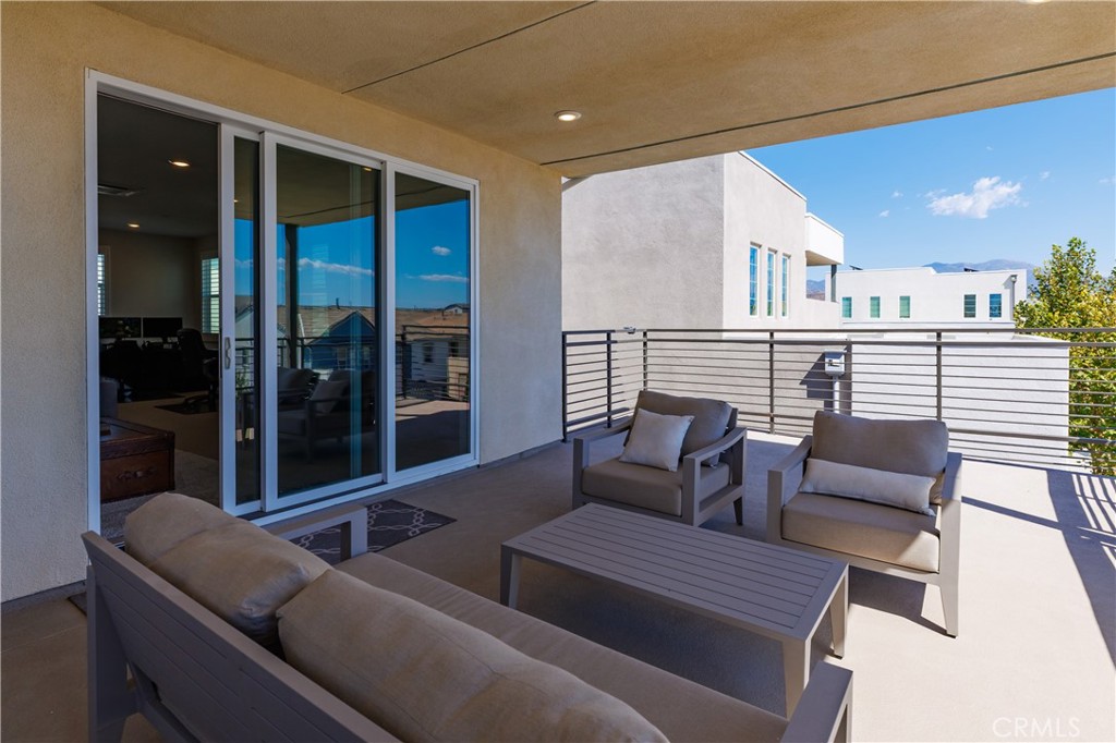 Covered Deck - 323 Sawbuck, Irvine CA 92618 - photo 33