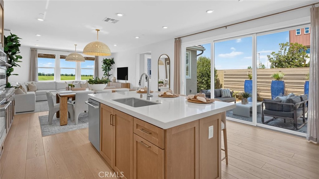 Photos shown are of model only- not actual homesite. - 324 Bracken, Irvine CA 92618 - photo 4
